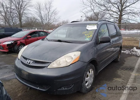 2008 Toyota Sienna Le z USA, uszkodzony, nr VIN 5TDZK23CX8S146966